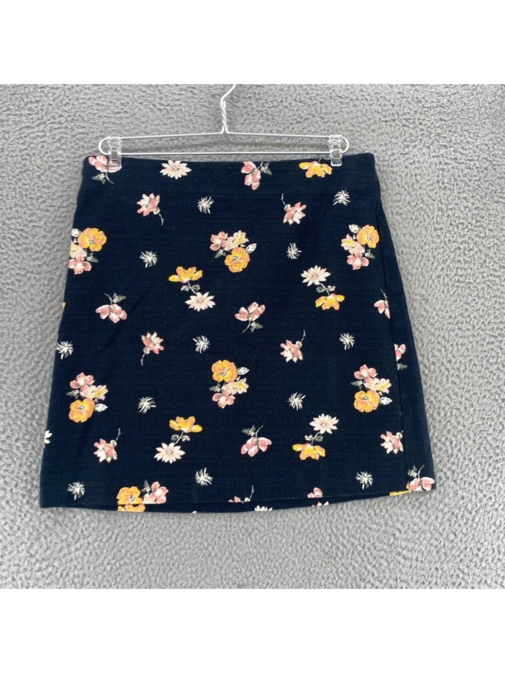 LOFT Skirt Womens 10 Black Multi Floral Mini Straight Pencil Knit Stretch Office - Picture 1 of 9